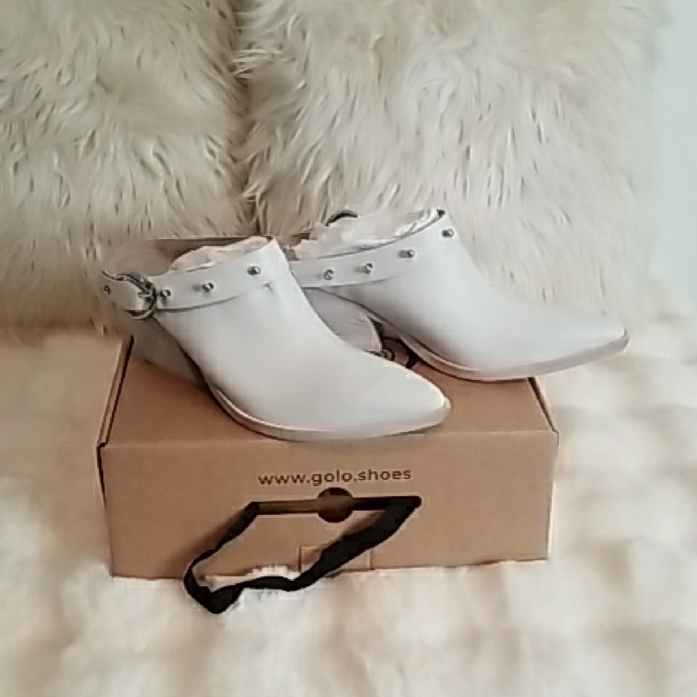 Chic White Cowgirl Mules with Silver Details